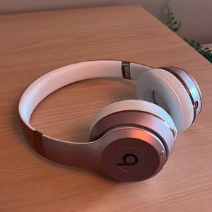 Beats Solo3 Wireless On-Ear Headphones